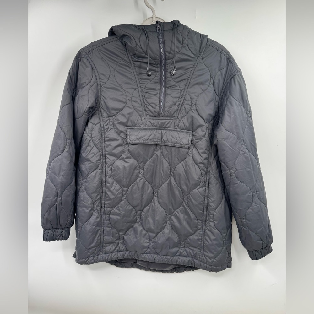 Madewell Quilted Hooded Pullover Jacket in Charcoal